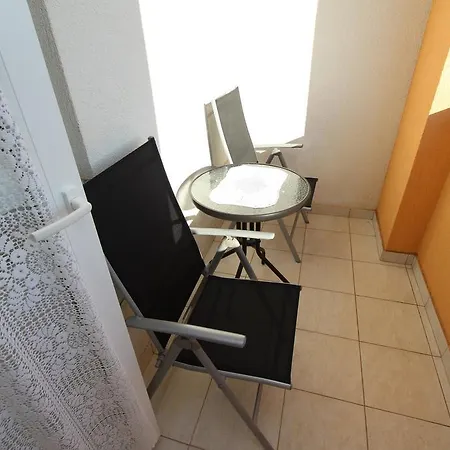 Apartment Dila *