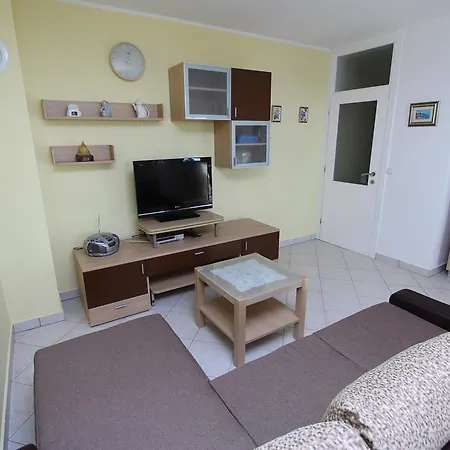 Apartment Dila *
